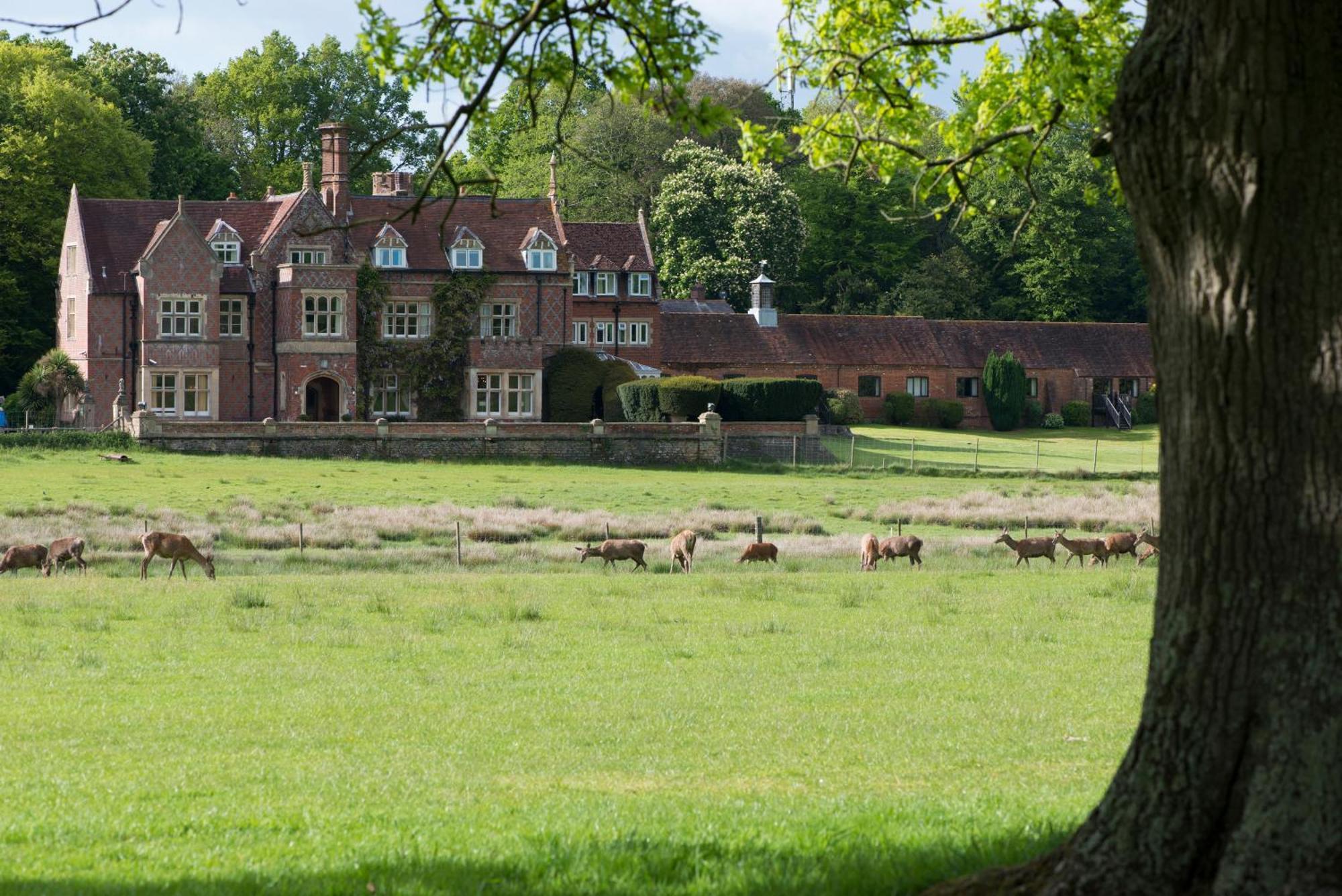 Burley Manor Hotell Exteriör bild